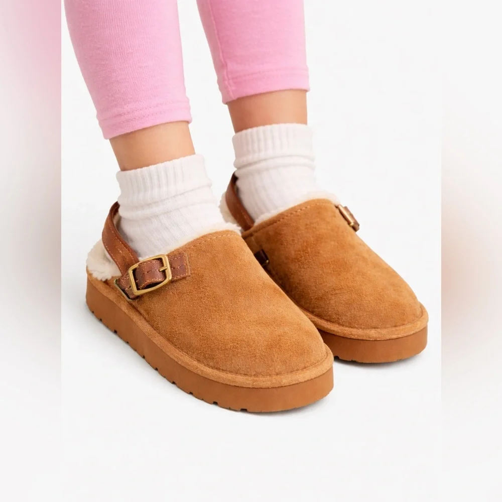 Girls Cozy Shearling Clogs Tan Faux Suede Buckle Slip On Size 1